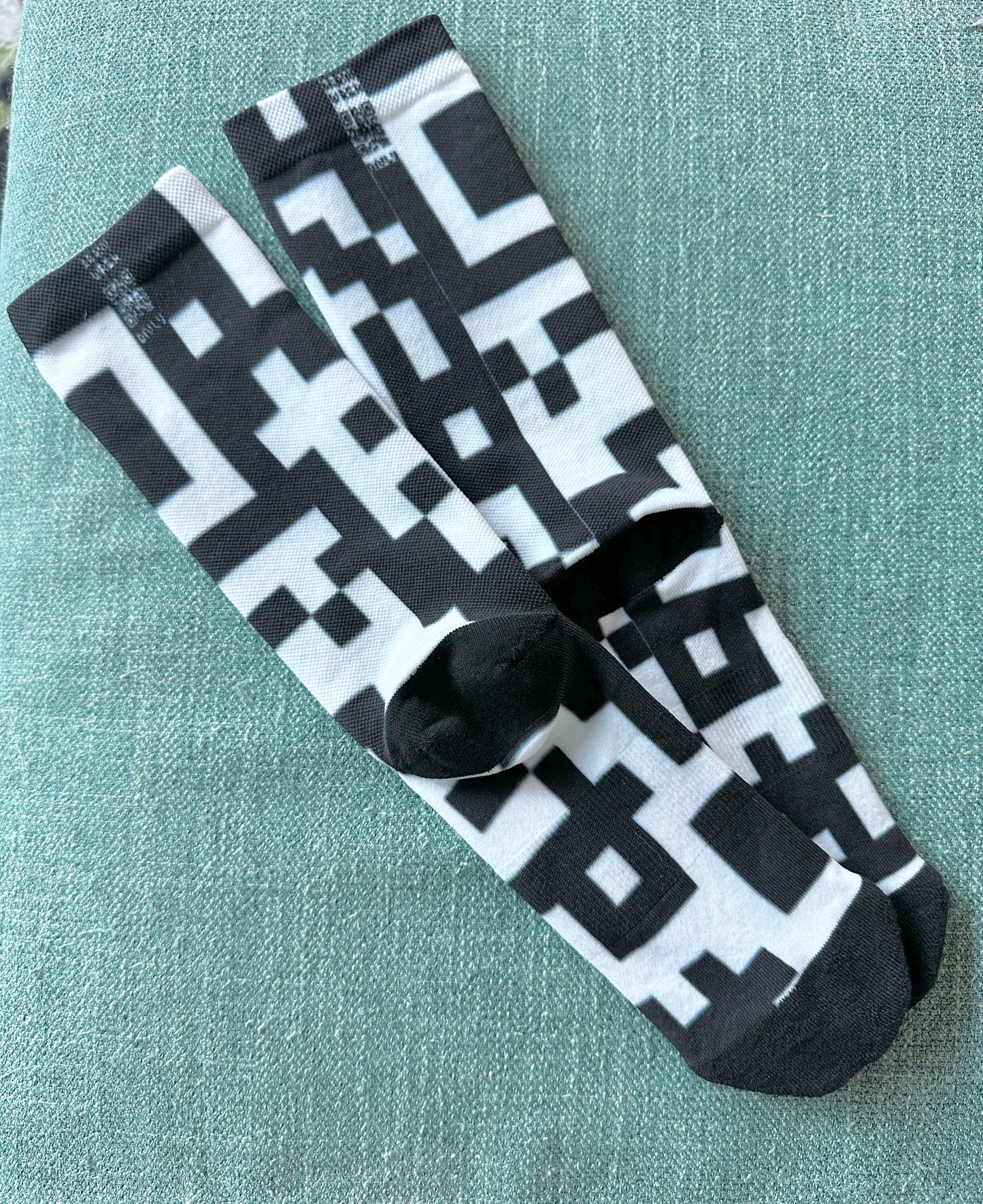 QR Print Cushioned Crew Socks